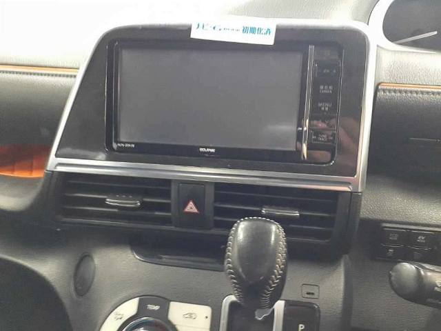 TOYOTA SIENTA 2015
