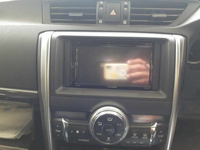 TOYOTA MARK X 2016