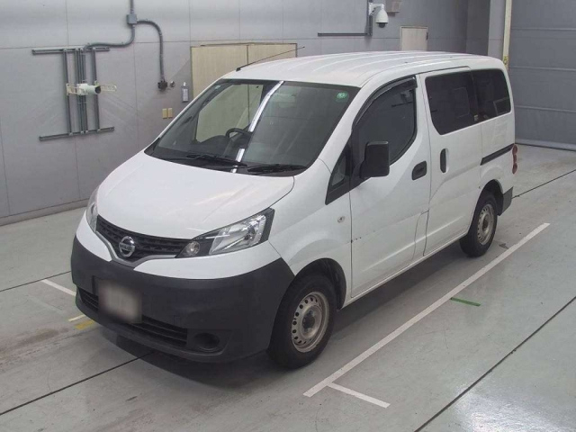 NISSAN NV200 2019