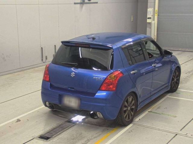 SUZUKI SWIFT 2010