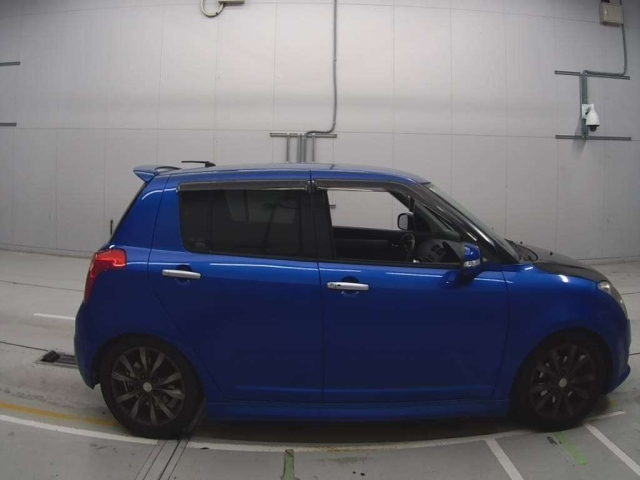 SUZUKI SWIFT 2010