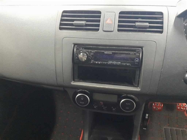SUZUKI SWIFT 2010