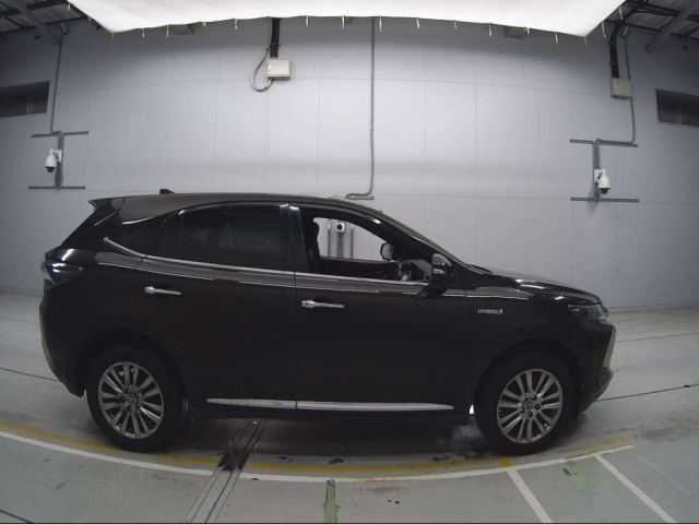 TOYOTA HARRIER 2015