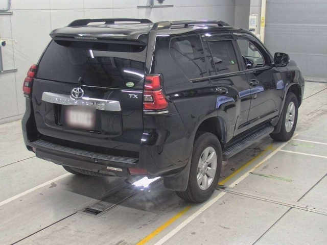 TOYOTA LAND CRUISER PRADO 2018
