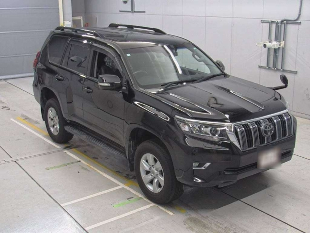 TOYOTA LAND CRUISER PRADO 2018
