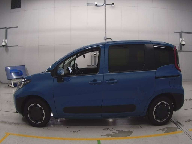 TOYOTA SIENTA 2025