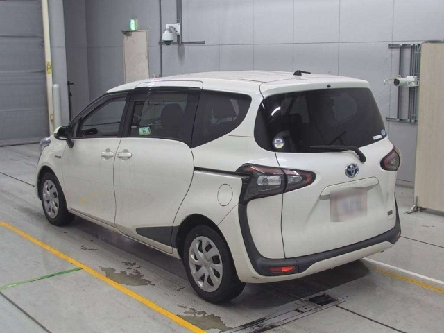 TOYOTA SIENTA 2017