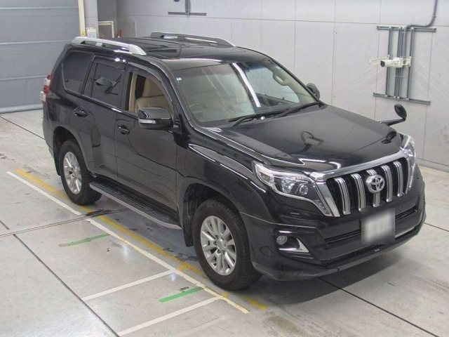 TOYOTA LAND CRUISER PRADO 2016