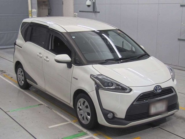 TOYOTA SIENTA 2017