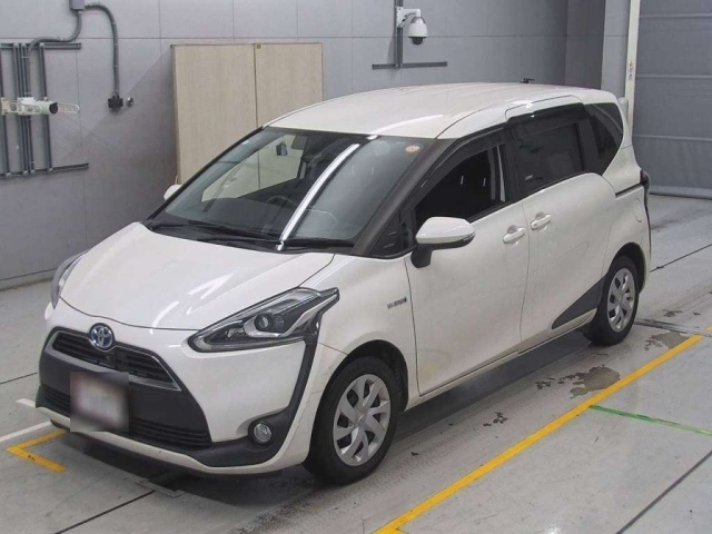 TOYOTA SIENTA 2017