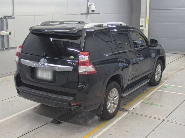 TOYOTA LAND CRUISER PRADO 2016