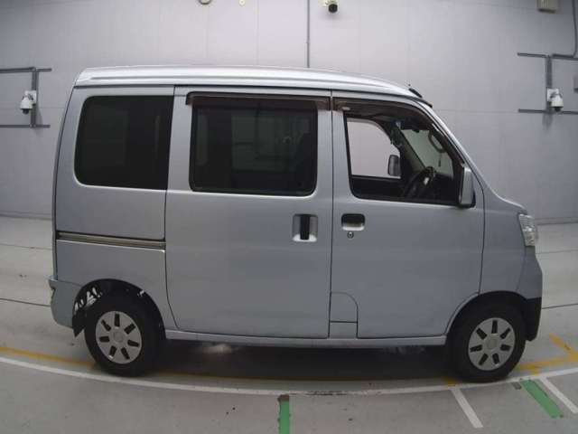 DAIHATSU HIJET VAN 2019
