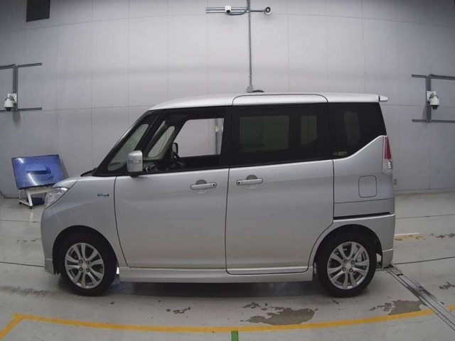 SUZUKI SOLIO 2015