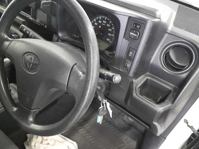 TOYOTA PROBOX 2019