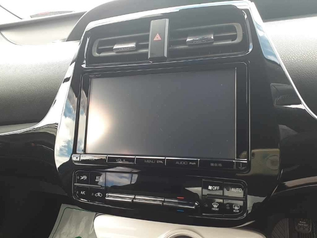 TOYOTA PRIUS 2017