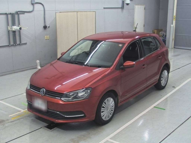 VOLKSWAGEN POLO 2016