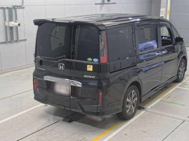 HONDA STEP WAGON 2016