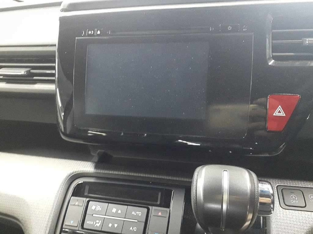 HONDA STEP WAGON 2016