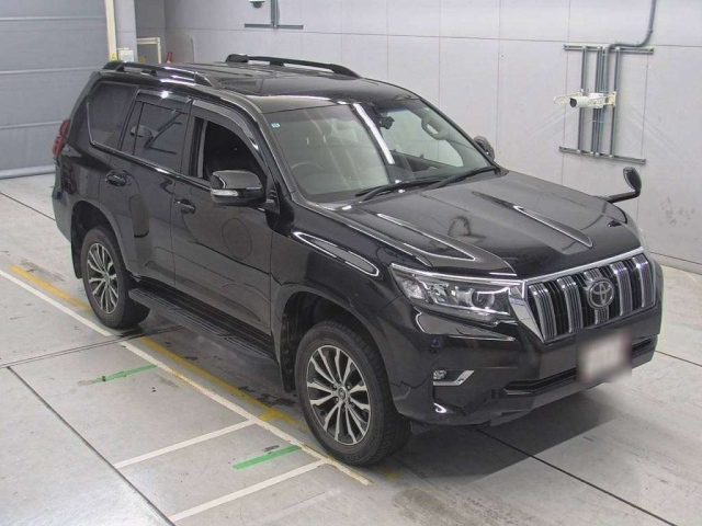 TOYOTA LAND CRUISER PRADO 2019