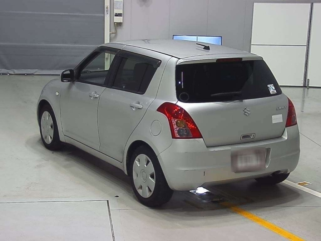 SUZUKI SWIFT 2010