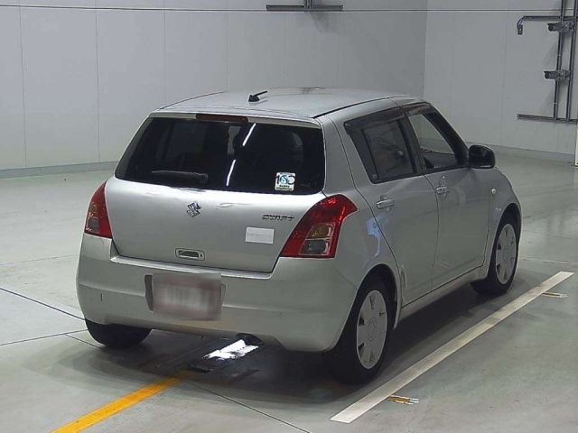 SUZUKI SWIFT 2010