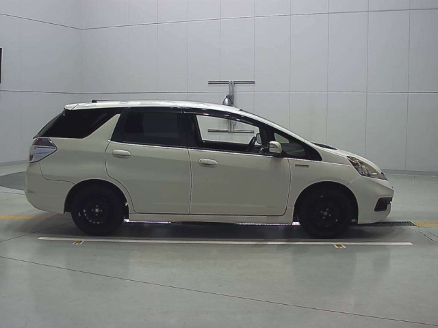 HONDA FIT SHUTTLE 2014