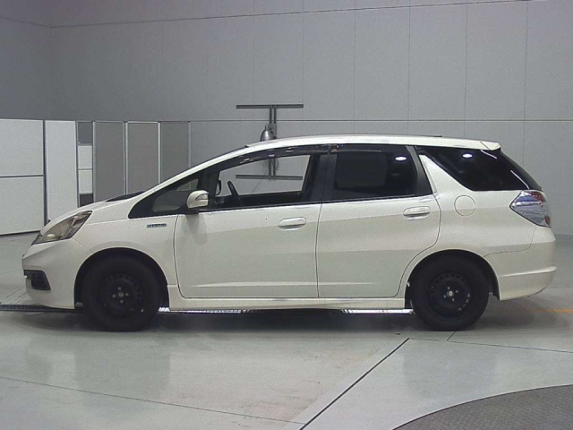 HONDA FIT SHUTTLE 2014