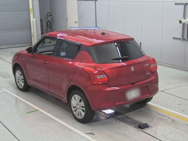 SUZUKI SWIFT 2018