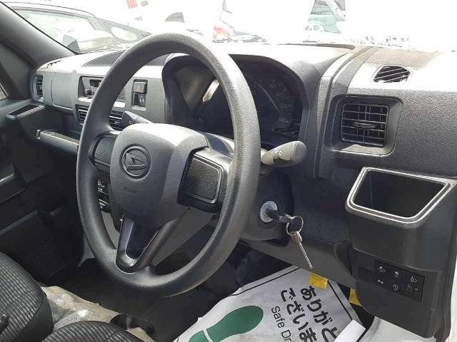 DAIHATSU HIJET VAN 2022