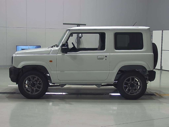 SUZUKI JIMNY 2025