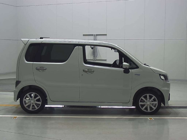 SUZUKI WAGON R 2025