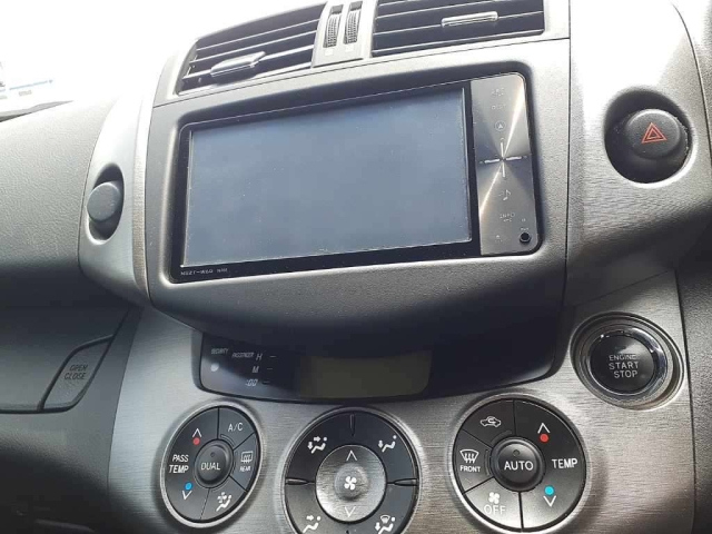TOYOTA VANGUARD 2010