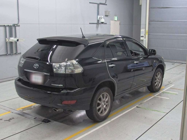 TOYOTA HARRIER 2011