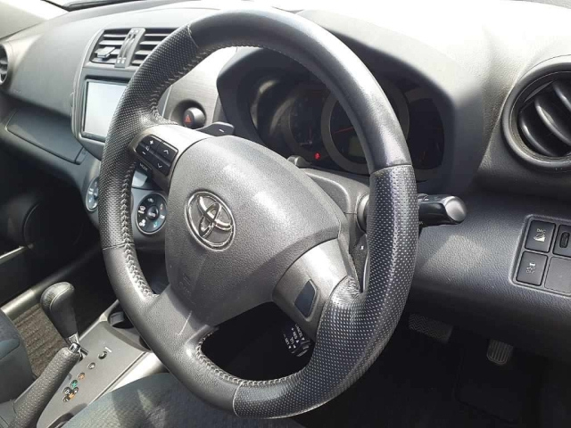 TOYOTA VANGUARD 2010