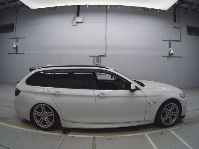 BMW 5 SERIES 2015