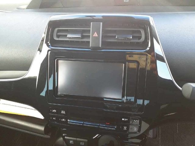 TOYOTA PRIUS 2022