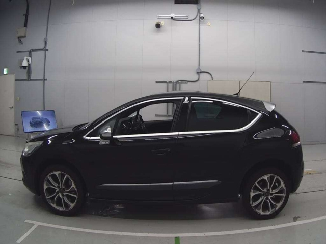 CITROEN DS4 2011