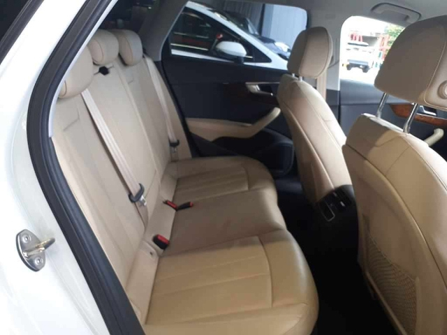 AUDI A4 2016
