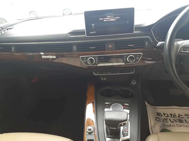 AUDI A4 2016