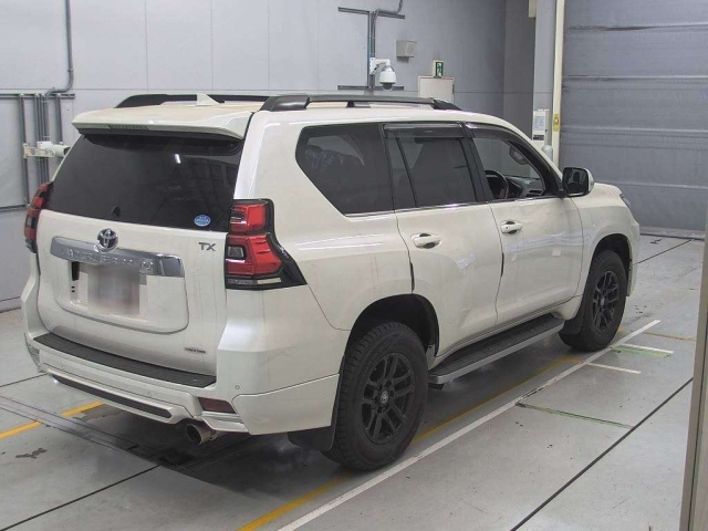TOYOTA LAND CRUISER PRADO 2018