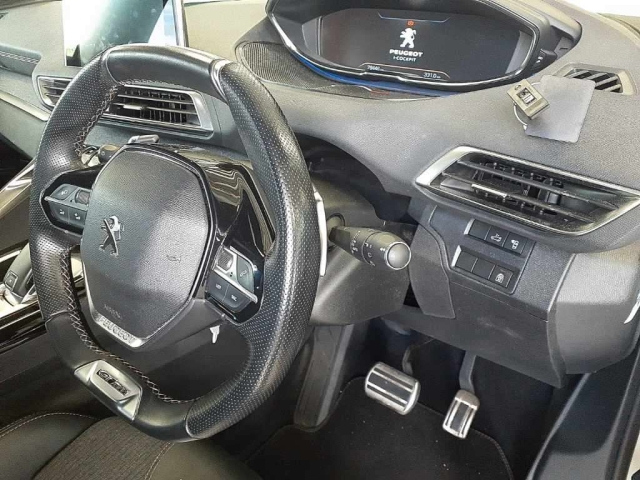 PEUGEOT 3008 2019
