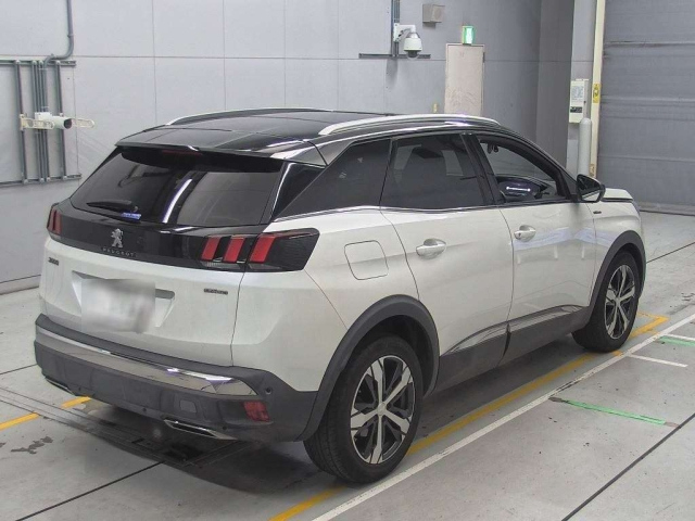 PEUGEOT 3008 2019