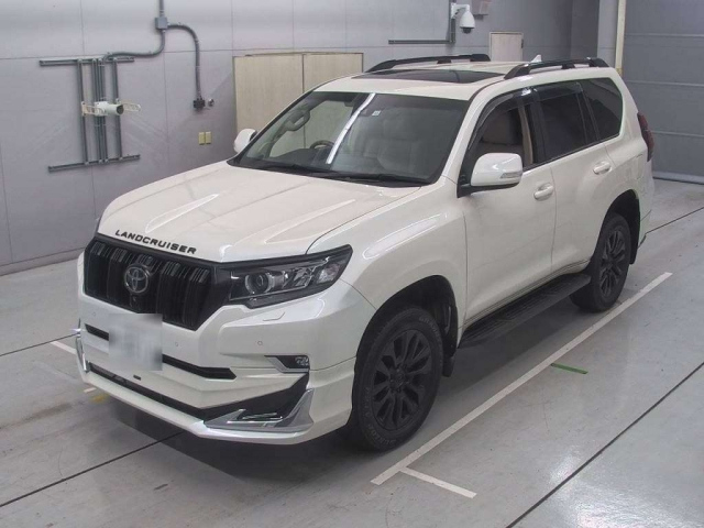 TOYOTA LAND CRUISER PRADO 2022