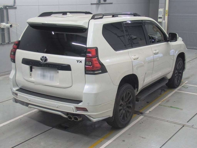 TOYOTA LAND CRUISER PRADO 2022