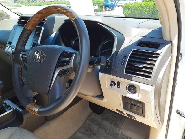 TOYOTA LAND CRUISER PRADO 2022