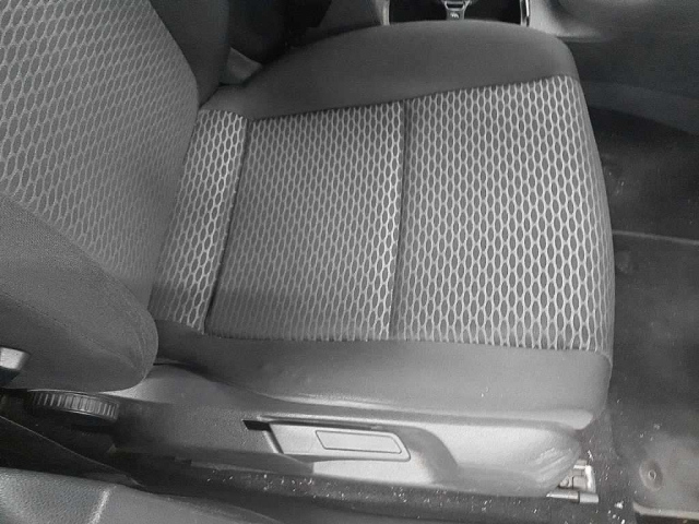 VOLKSWAGEN GOLF 2012
