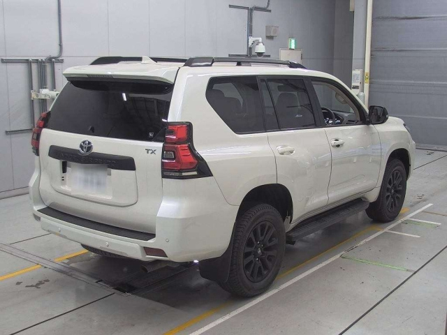 TOYOTA LAND CRUISER PRADO 2023
