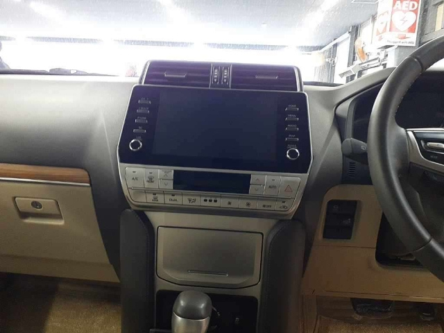 TOYOTA LAND CRUISER PRADO 2023