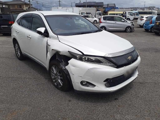 TOYOTA HARRIER 2015