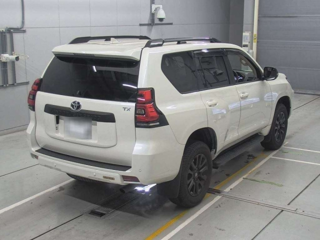 TOYOTA LAND CRUISER PRADO 2022
